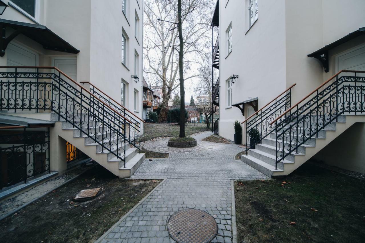 M6 Main Square Stylish One Bedroom Красков Екстериор снимка