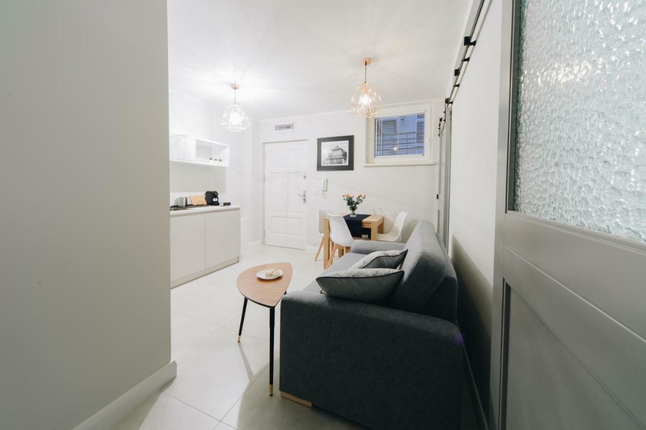 M6 Main Square Stylish One Bedroom Красков Екстериор снимка